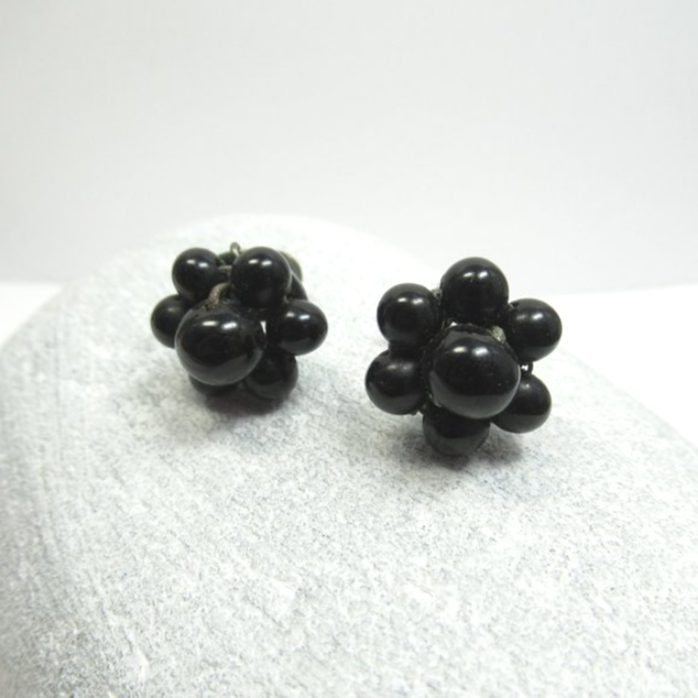 Vintage Screwback earrings